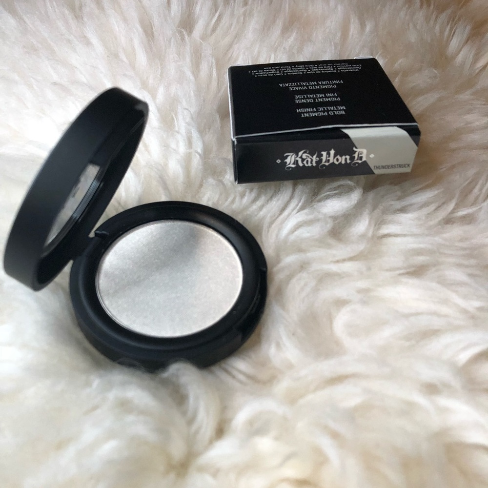 Kat Von D single eyeshadow metal crush